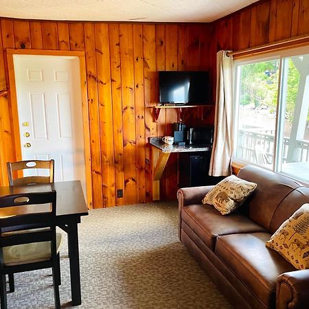Waters Edge Lodge Lake George Exterior foto