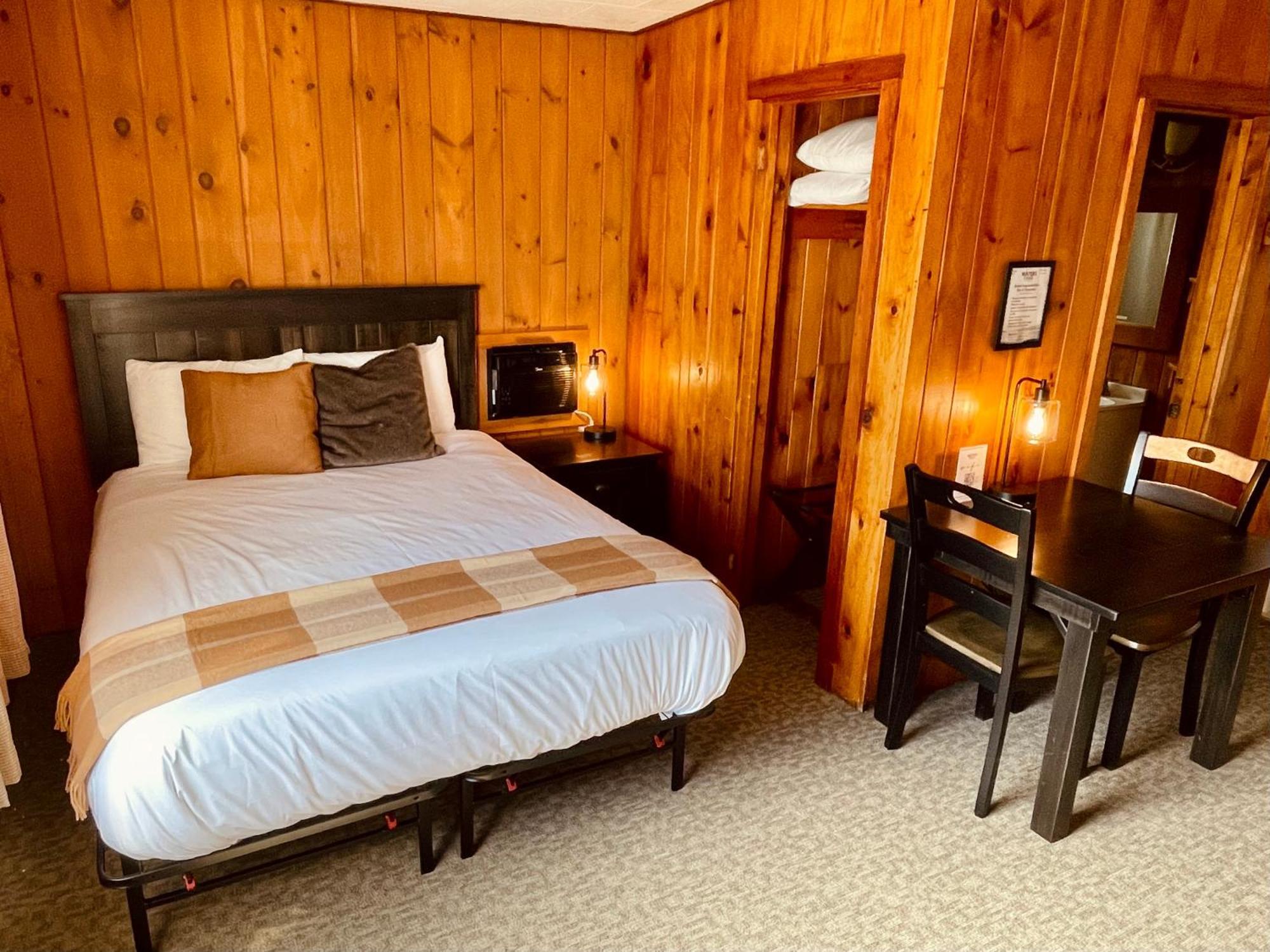 Waters Edge Lodge Lake George Exterior foto